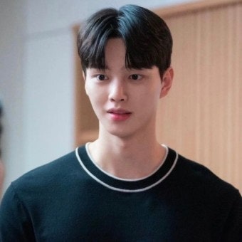 현우 헤어 이미지