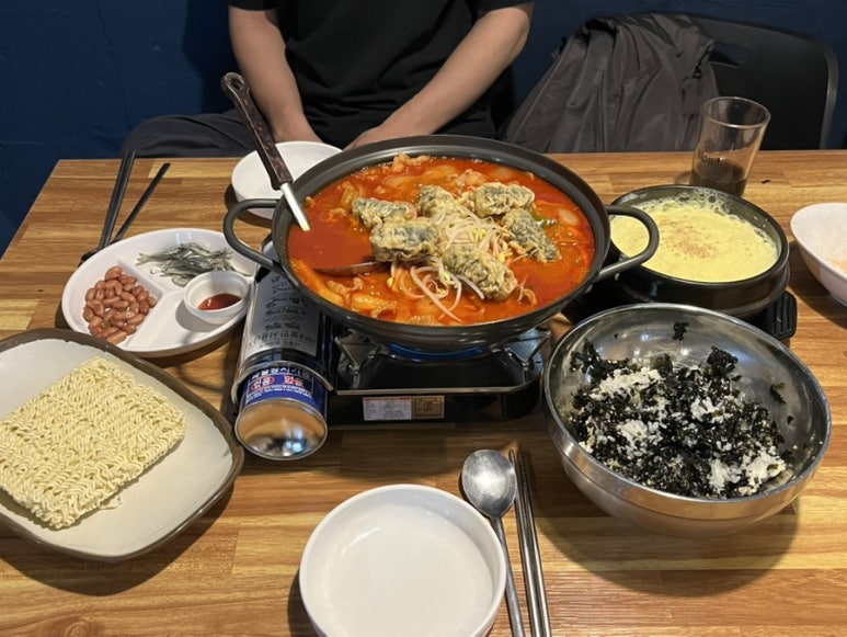 땡겨불닭 이미지