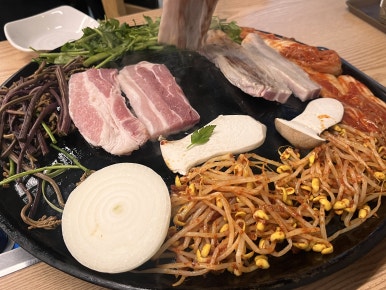 교하솥뚜껑삼겹살 이미지