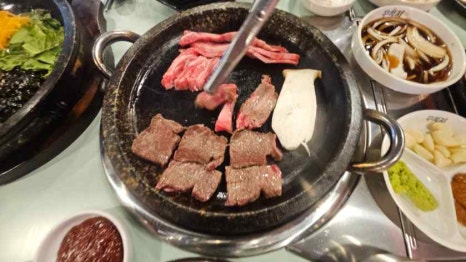 꾸석지돌판한우 이미지