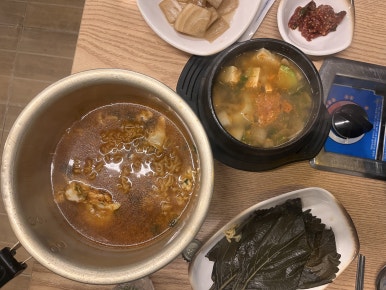 교하솥뚜껑삼겹살 이미지