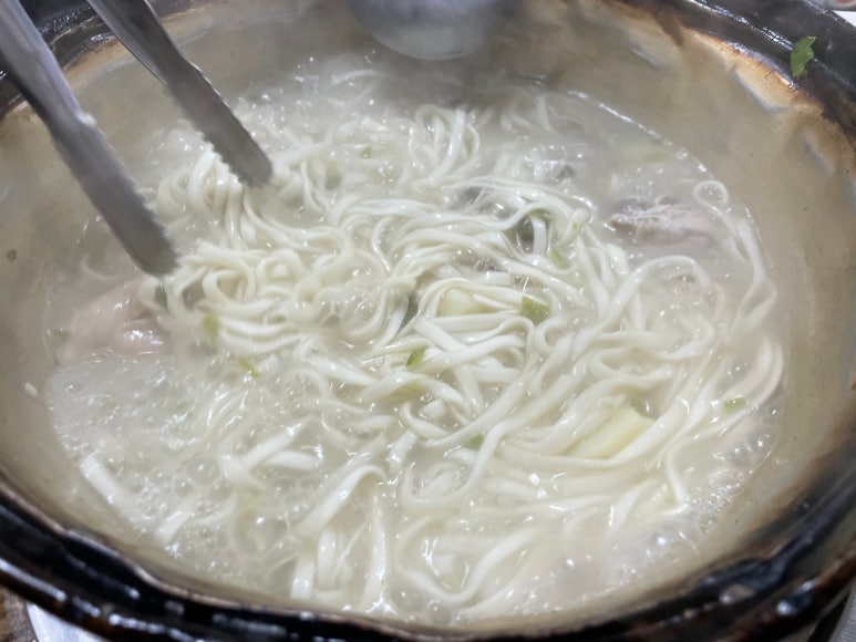 양푼속닭한마리 이미지