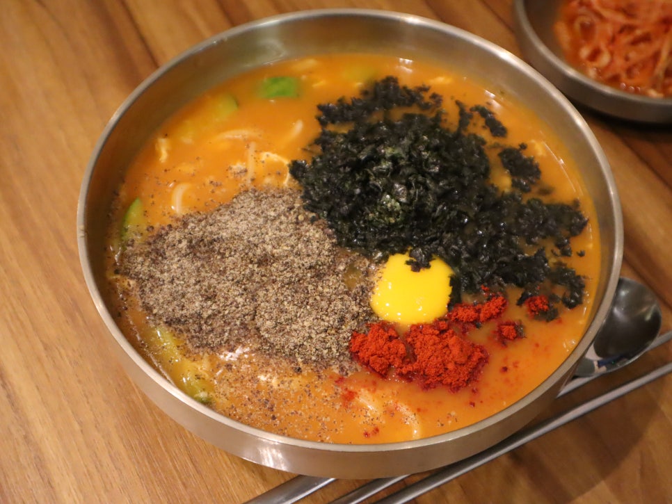 청담칼국수 이미지