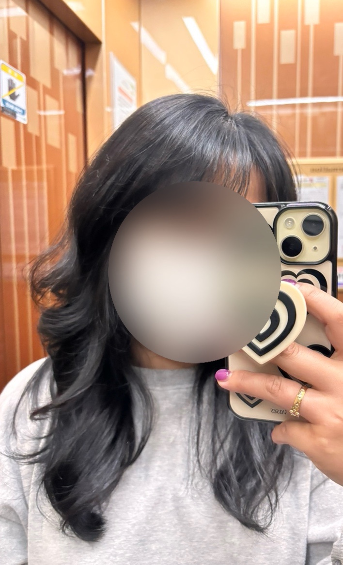 살롱더퍼스트 이미지