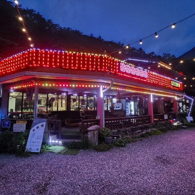 불닭발앤쌈 이미지