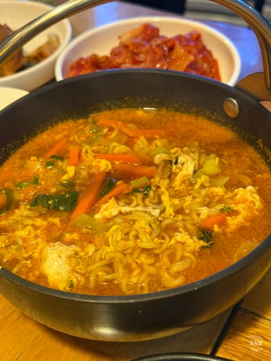 이모네치킨 이미지