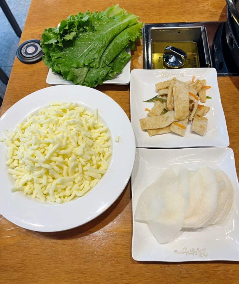 오투닭갈비앤부대찌개 이미지