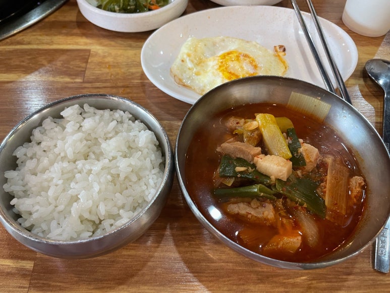 팔공 큰 돼지찌개 이미지