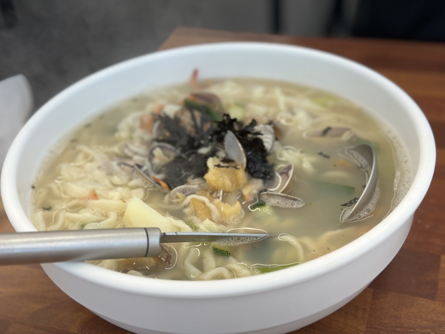 팔봉칼국수 이미지