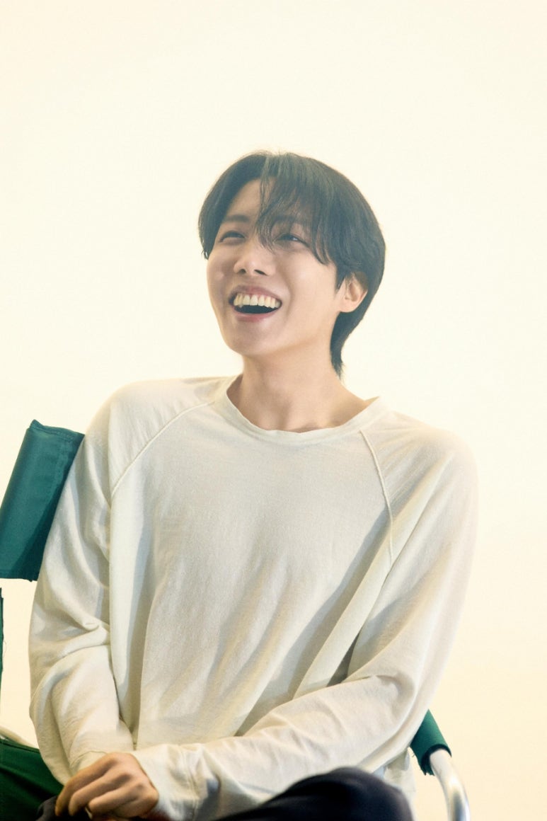 제이홉(J.HOPE) 이미지