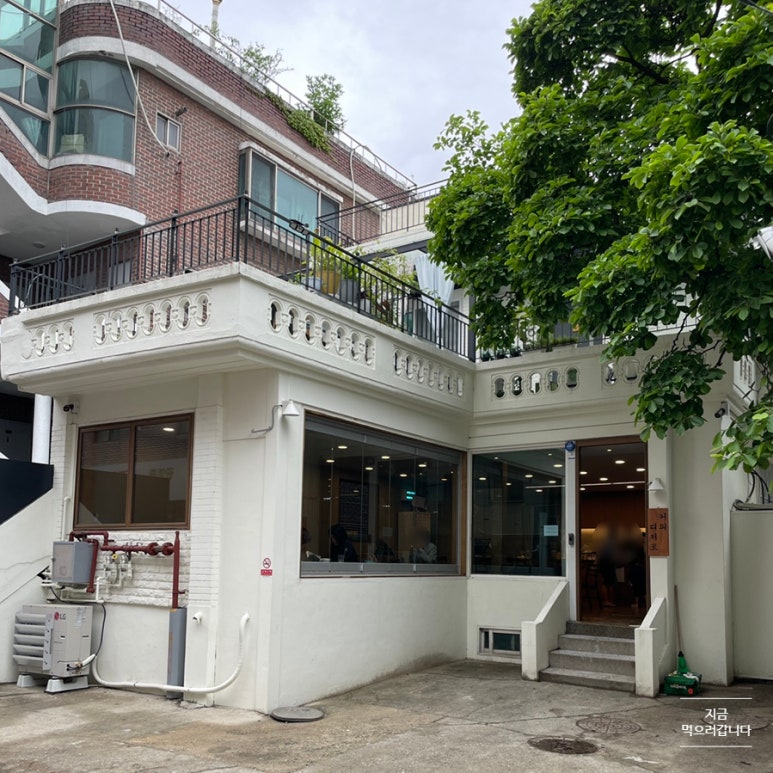 디피(DEFFEE) 이미지