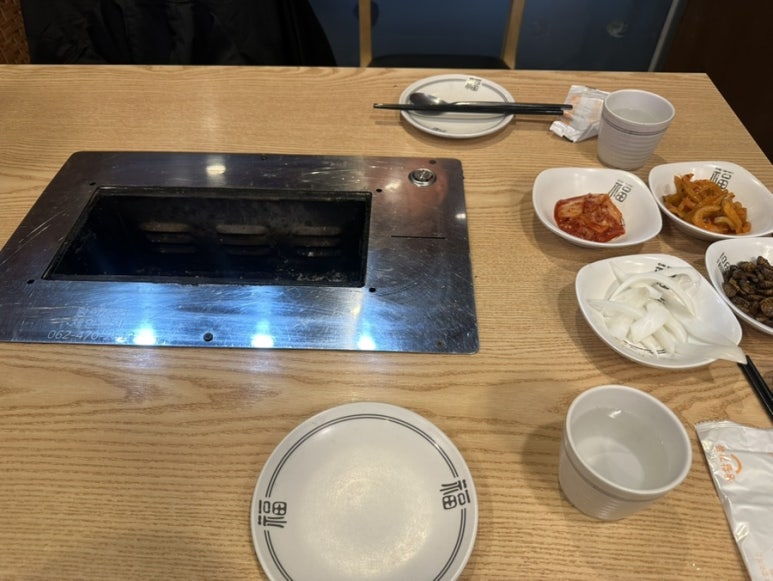 더 봄날 캠핑장 이미지