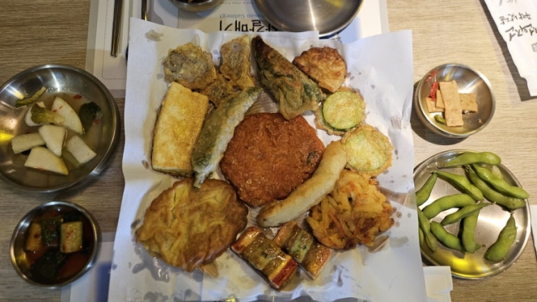 낮달 전의전 이미지