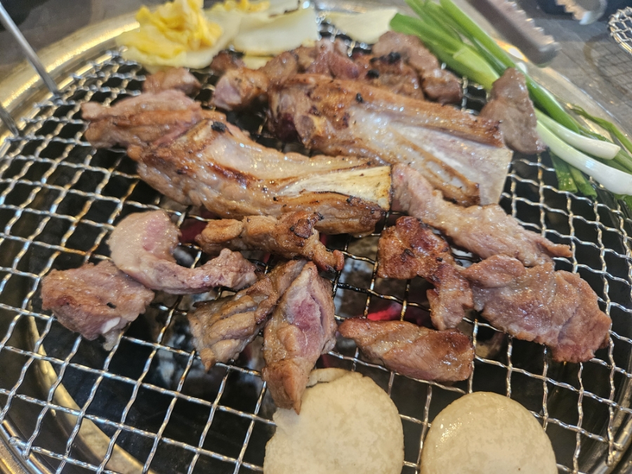 사과나무숯불갈비 이미지