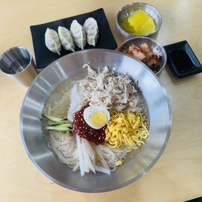 한끼닭칼국수신라대점 이미지
