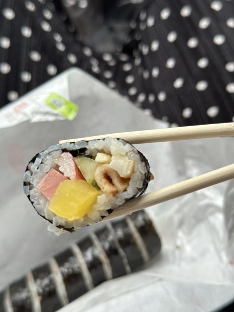 꼬숩 김밥 이미지
