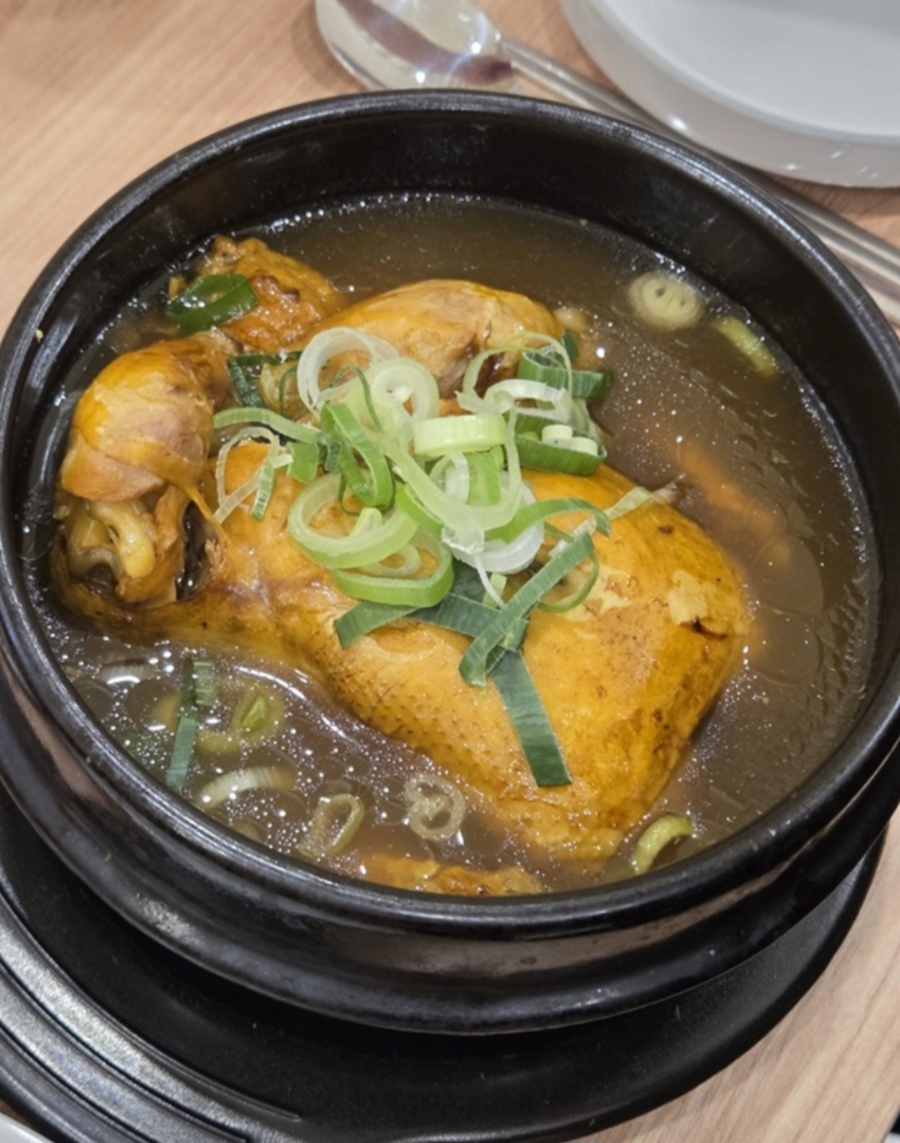 초석잠상황버섯삼계탕 이미지