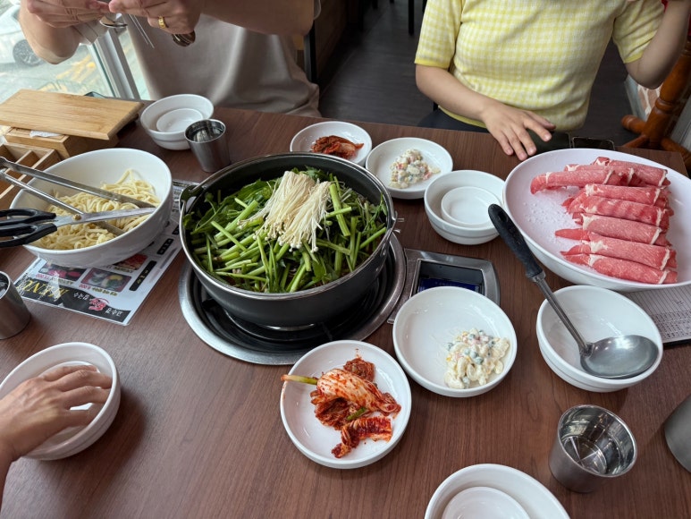 고수경샤브칼국수 이미지