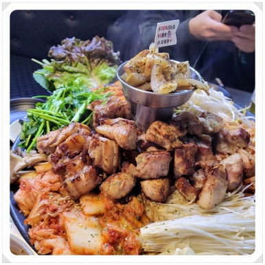 돼통령영통역점 이미지