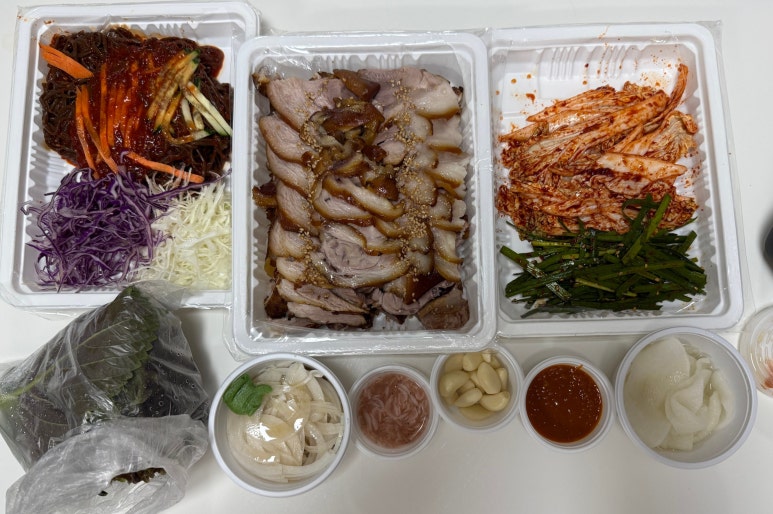 심청이왕족발 이미지