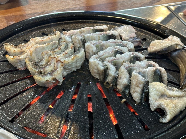 현이네장어랑생고기 이미지