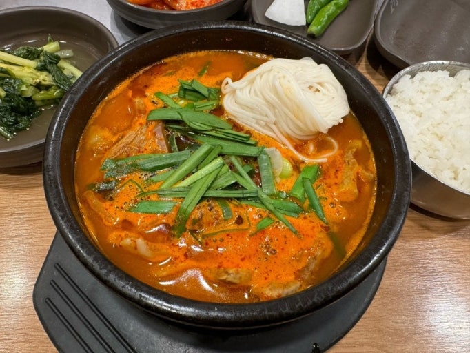 고향옥얼큰순대국 이미지