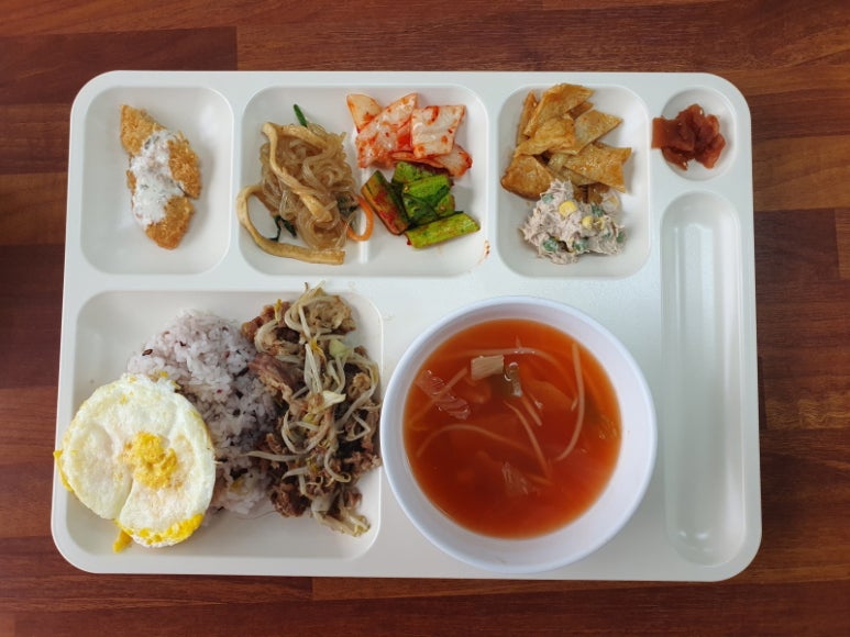 이편한세상한식뷔페 이미지