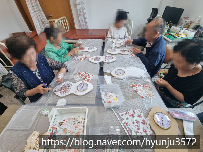 이인공방 이미지