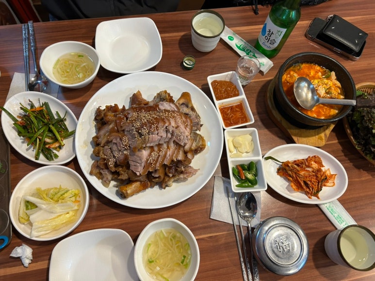 김가네 장군 왕족발 이미지