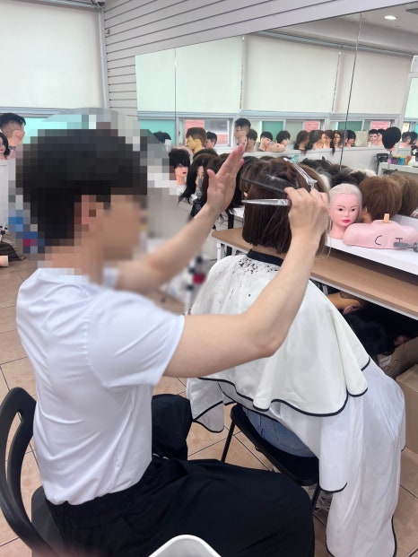 커트실무헤어전문학원 이미지