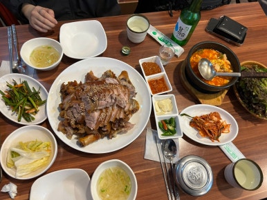 김가네 장군 왕족발 이미지