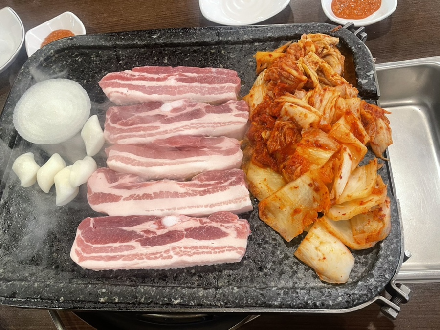 육회바른연어군포당정점 이미지