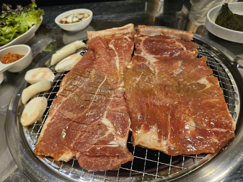 본토고기구이 이미지