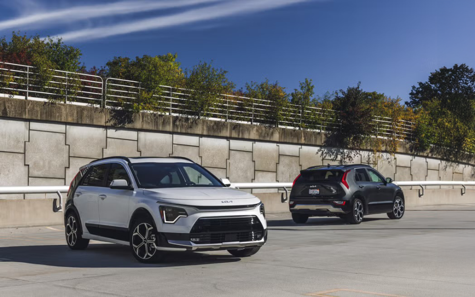 전기차 고민되면 이 차부터, 2025 기아 니로하이브리드 및 PHEV 페이스 리프트는 언제? 이미지 2