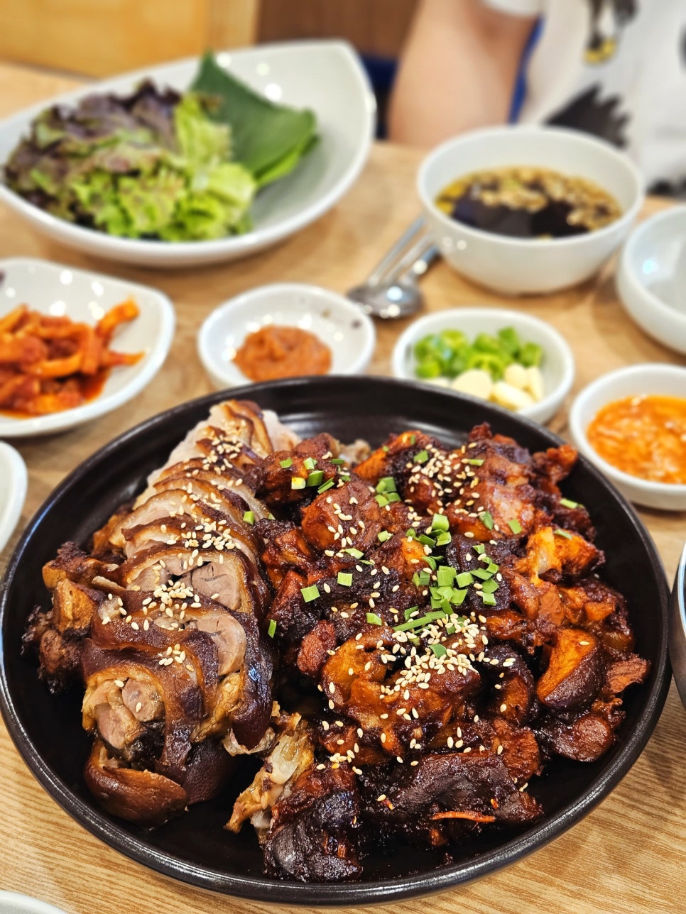 장인왕족발 이미지
