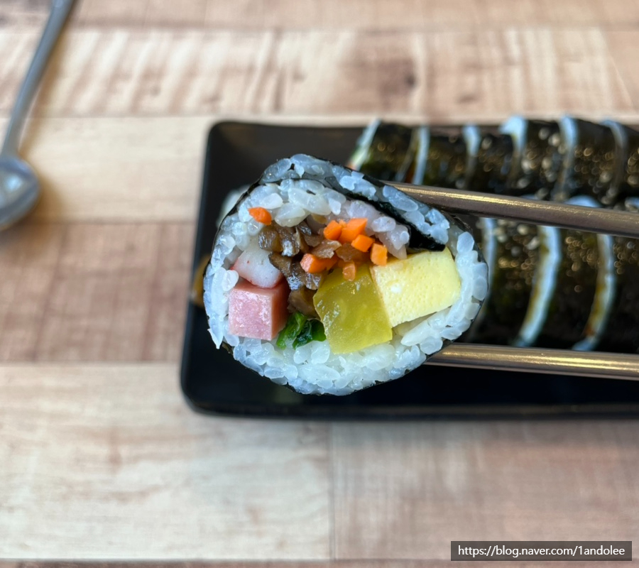 기봉이김밥 이미지