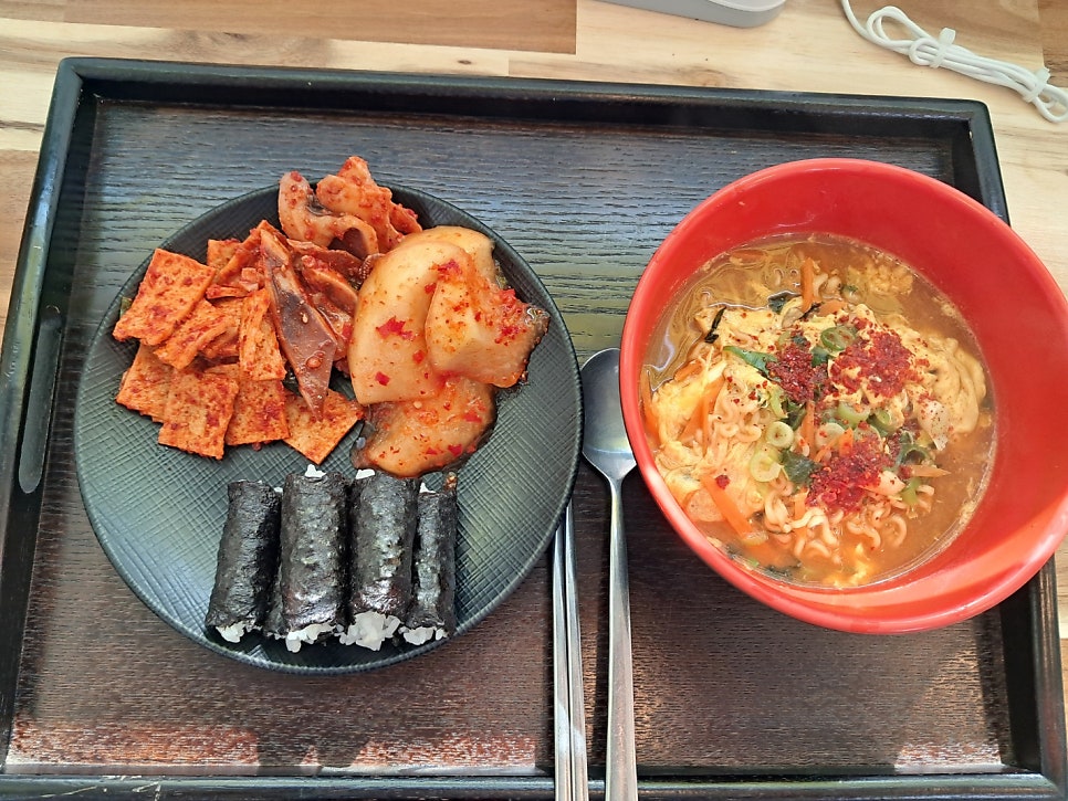 본가통영충무김밥 이미지