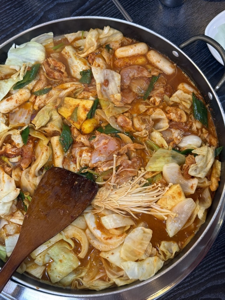 불타는춘천닭갈비 이미지
