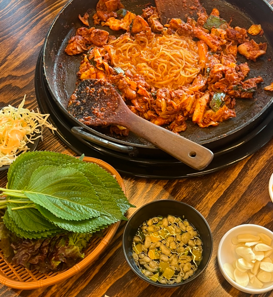 유가네닭갈비 오창호수공원점 이미지