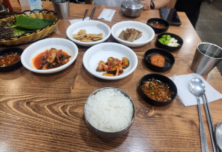 초원족발 이미지