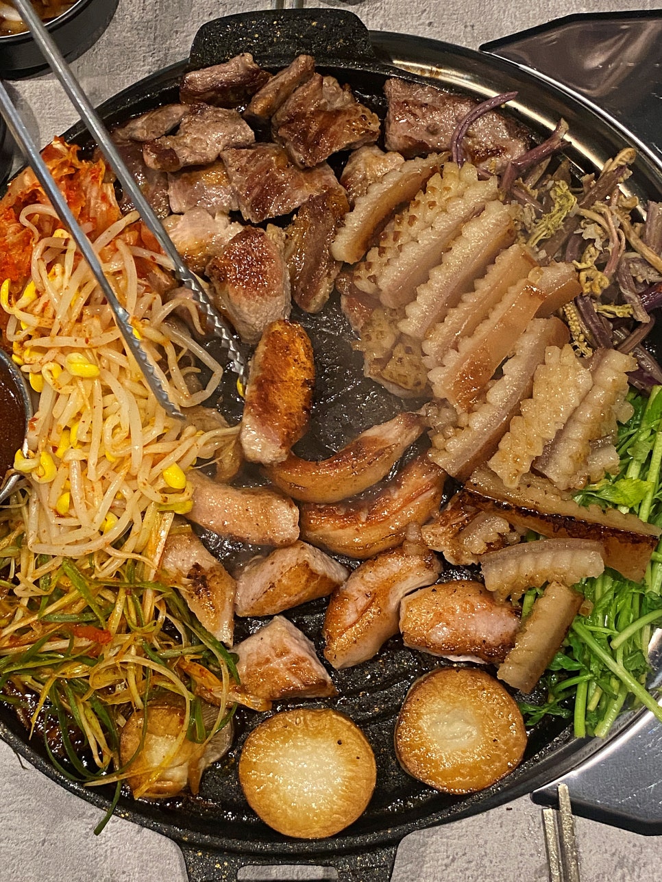 차돌육회 이미지