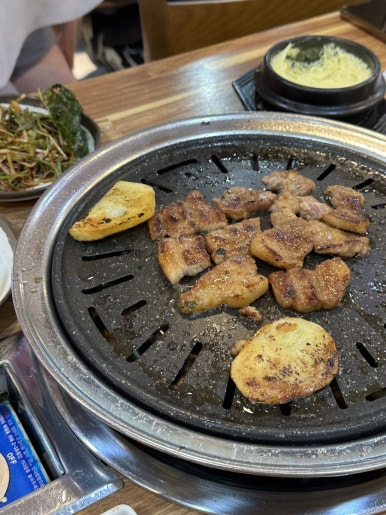 건널목연탄갈비 이미지
