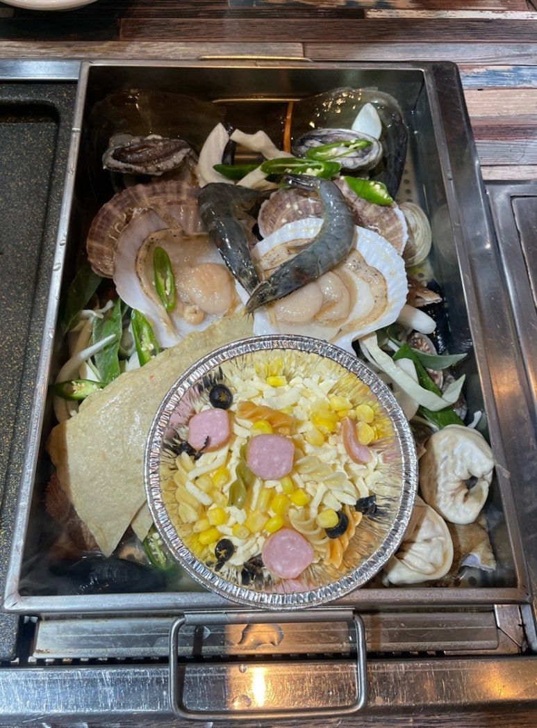 조개맛본돼지 이미지