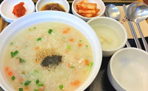 본죽앤비빔밥 이미지