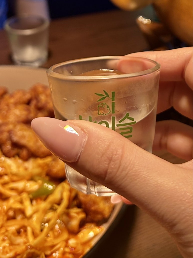 호반반점 이미지