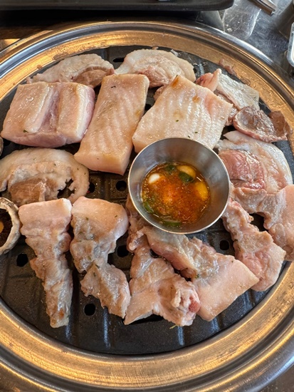 뒷돈상회 이미지