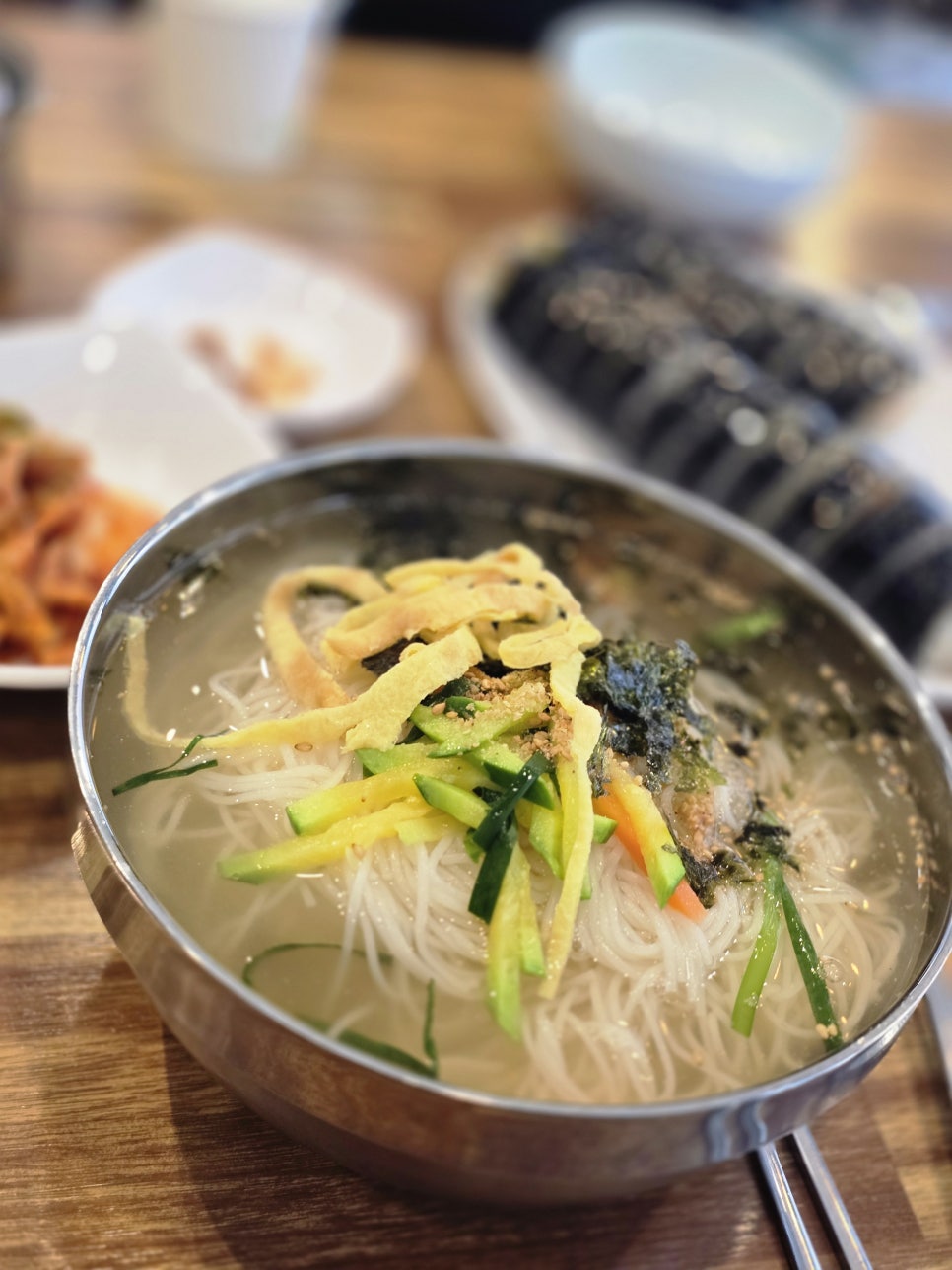율하동잔치국수 이미지