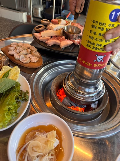 뒷돈상회 이미지