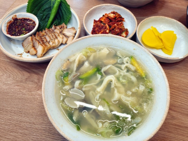 고향엄마손생바지락칼국수신대방 이미지