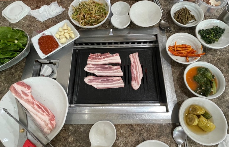 돼지네식육식당 이미지
